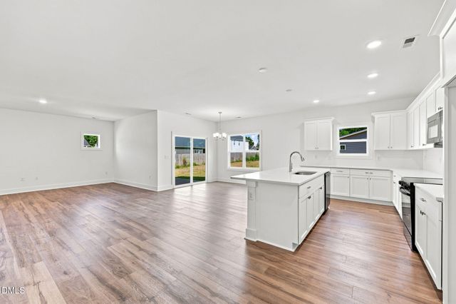 30 Loganberry Avenue, Bunnlevel, NC 28323