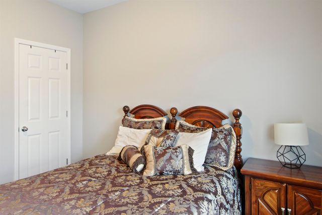 58 Mulberry Lp NE, Minot, ND 58703