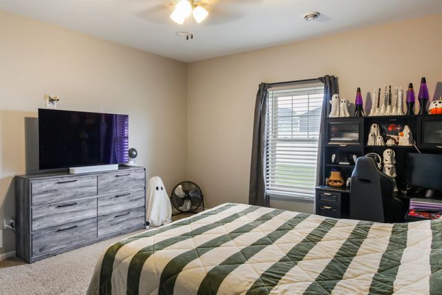 58 Mulberry Lp NE, Minot, ND 58703
