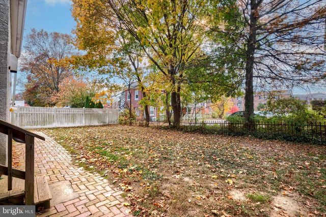 414 SOUTH AVE, Media, PA 19063