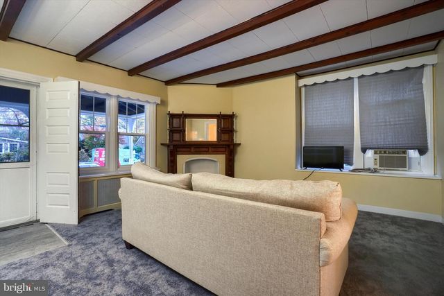 414 SOUTH AVE, Media, PA 19063