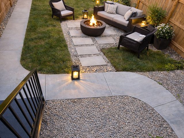 7042 S Eberhart Avenue, Chicago, IL 60637