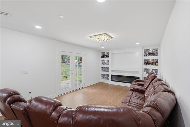 10501 BEECHWOOD DR, Waldorf, MD 20601