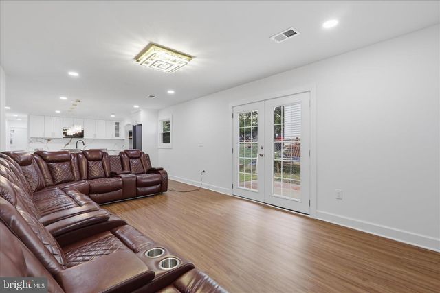 10501 BEECHWOOD DR, Waldorf, MD 20601