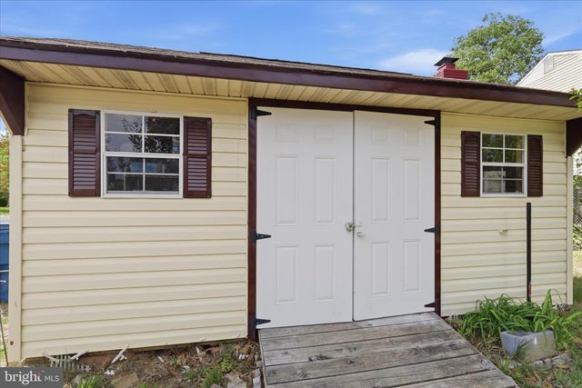 10501 BEECHWOOD DR, Waldorf, MD 20601