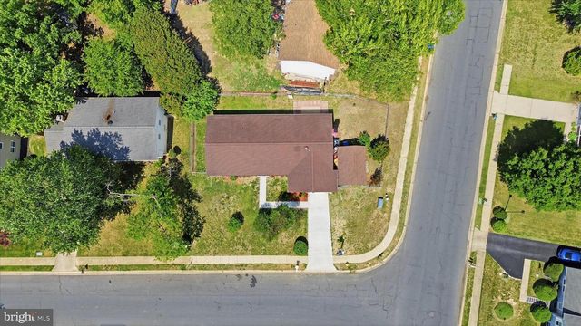 10501 BEECHWOOD DR, Waldorf, MD 20601