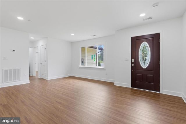 10501 BEECHWOOD DR, Waldorf, MD 20601