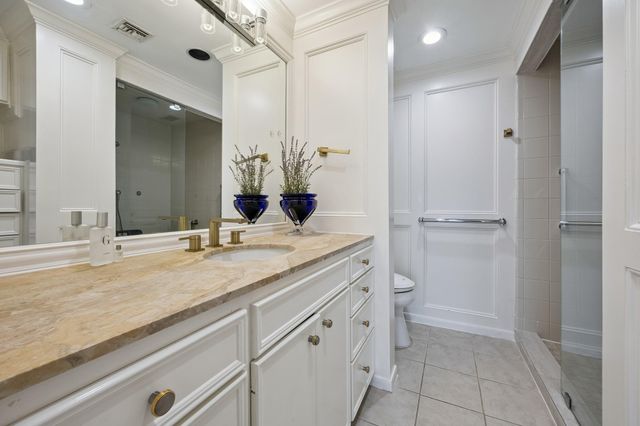 2200 Willowick Road 8BC, Houston, TX 77027