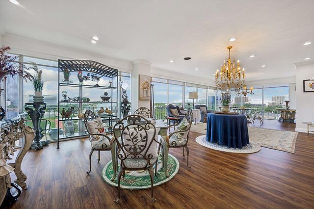 2200 Willowick Road 8BC, Houston, TX 77027