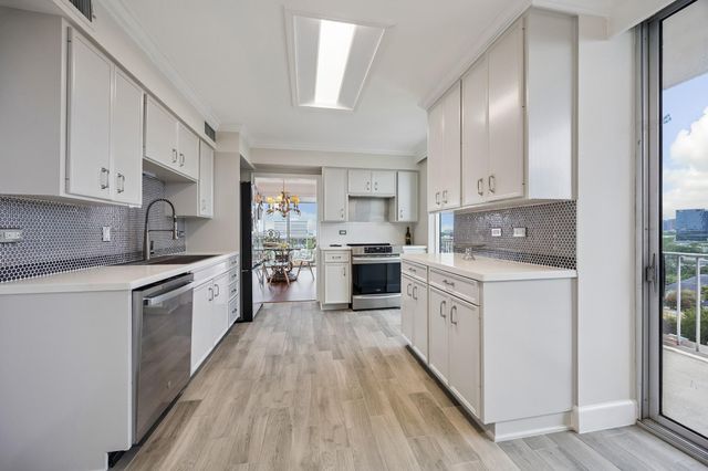 2200 Willowick Road 8BC, Houston, TX 77027