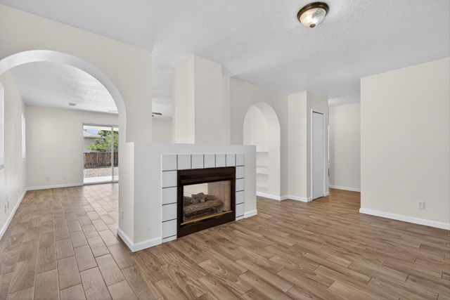 3012 Winston Meadows Drive NE, Rio Rancho, NM 87144