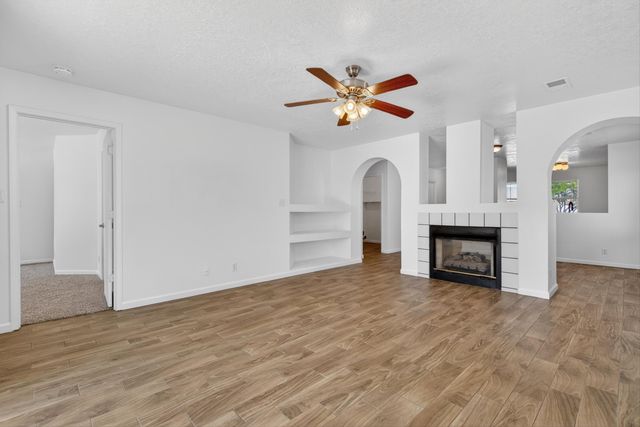 3012 Winston Meadows Drive NE, Rio Rancho, NM 87144