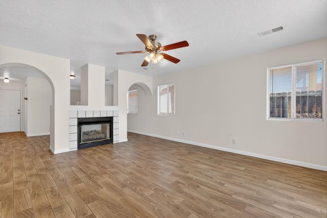 3012 Winston Meadows Drive NE, Rio Rancho, NM 87144