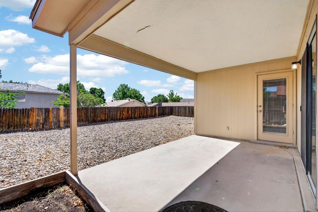 3012 Winston Meadows Drive NE, Rio Rancho, NM 87144