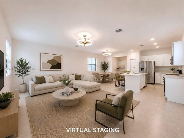 3448 W 110th Terrace, Hialeah, FL 33018