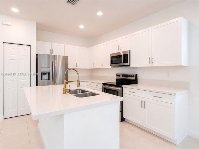 3448 W 110th Terrace, Hialeah, FL 33018