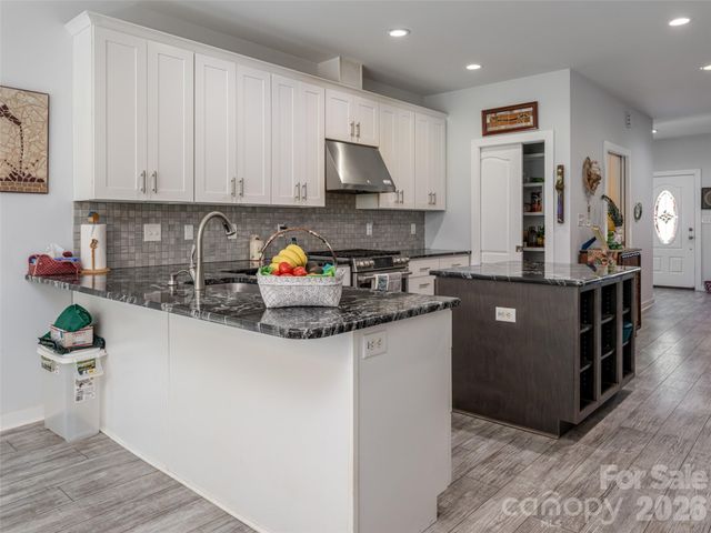 51 Verde Drive, Asheville, NC 28806
