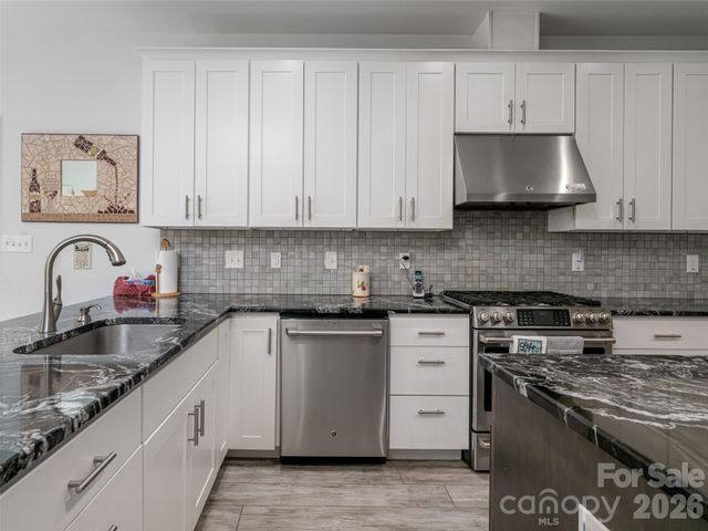 51 Verde Drive, Asheville, NC 28806