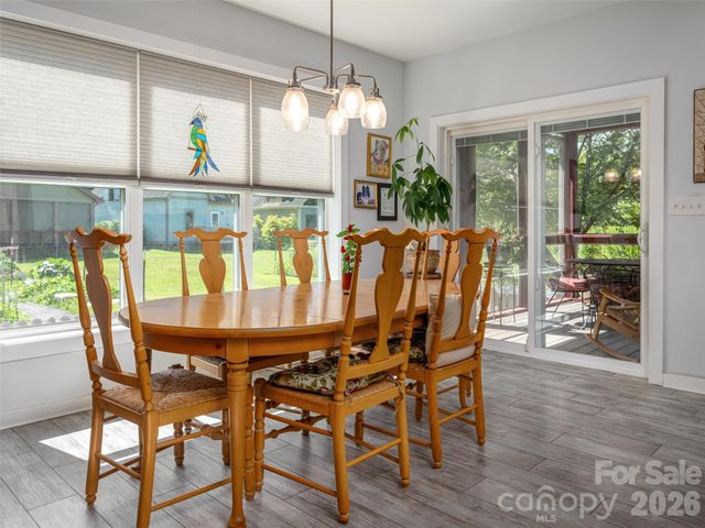 51 Verde Drive, Asheville, NC 28806