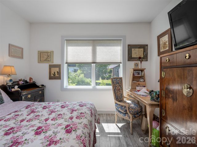 51 Verde Drive, Asheville, NC 28806