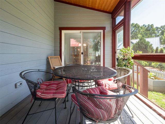 51 Verde Drive, Asheville, NC 28806