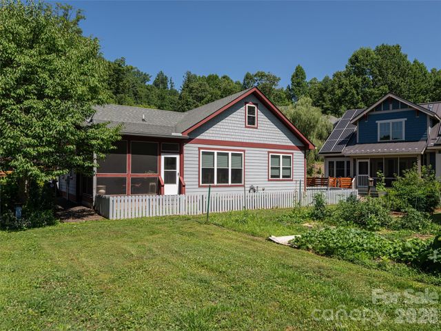 51 Verde Drive, Asheville, NC 28806