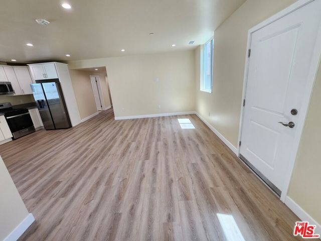 2726 S Cochran Avenue 101, Los Angeles, CA 90016