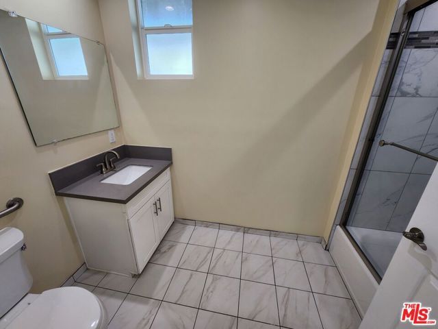 2726 S Cochran Avenue 101, Los Angeles, CA 90016