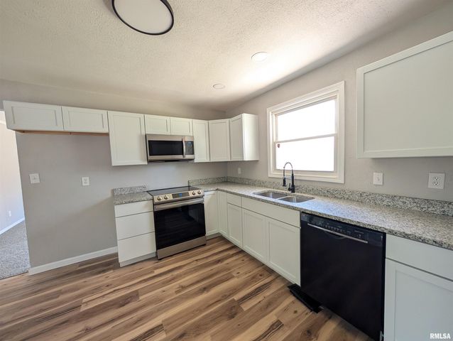 6403 N TALISMAN Terrace, Peoria, IL 61615