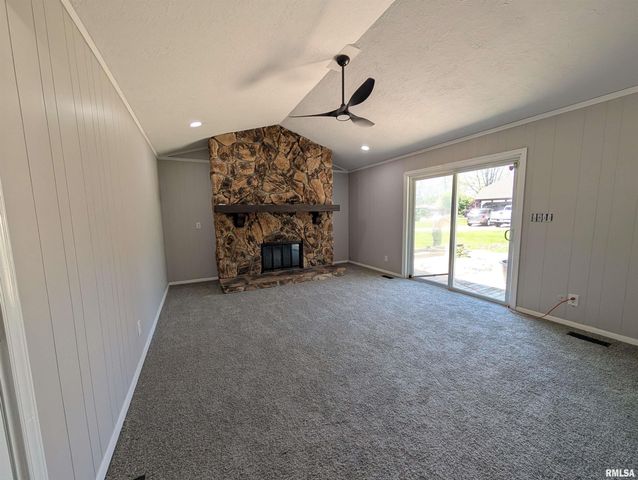 6403 N TALISMAN Terrace, Peoria, IL 61615