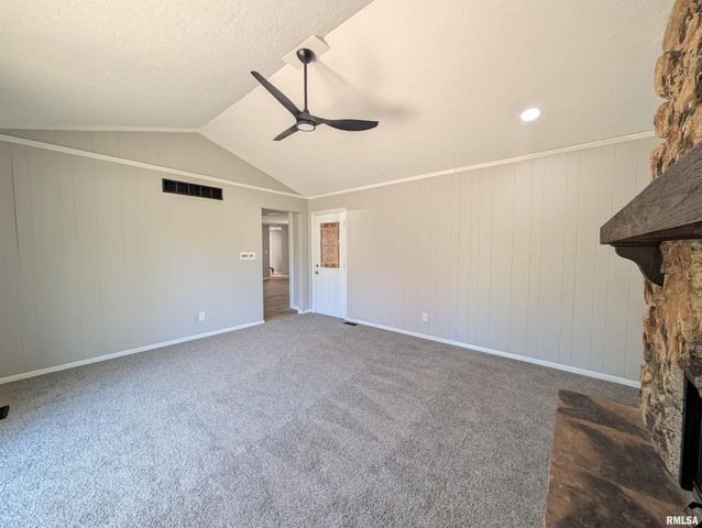 6403 N TALISMAN Terrace, Peoria, IL 61615