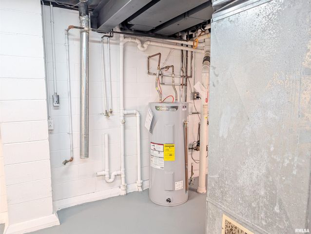 6403 N TALISMAN Terrace, Peoria, IL 61615