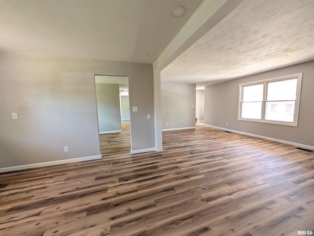 6403 N TALISMAN Terrace, Peoria, IL 61615