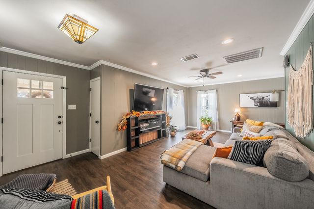 4112 Brooks Baker Avenue, Lakeside, TX 76135