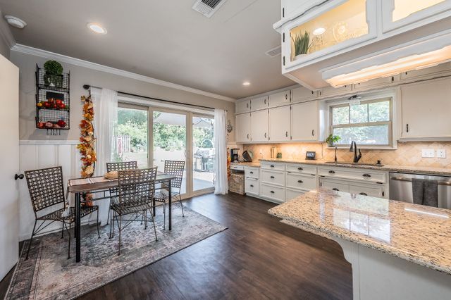 4112 Brooks Baker Avenue, Lakeside, TX 76135