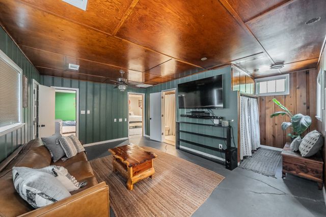 4112 Brooks Baker Avenue, Lakeside, TX 76135