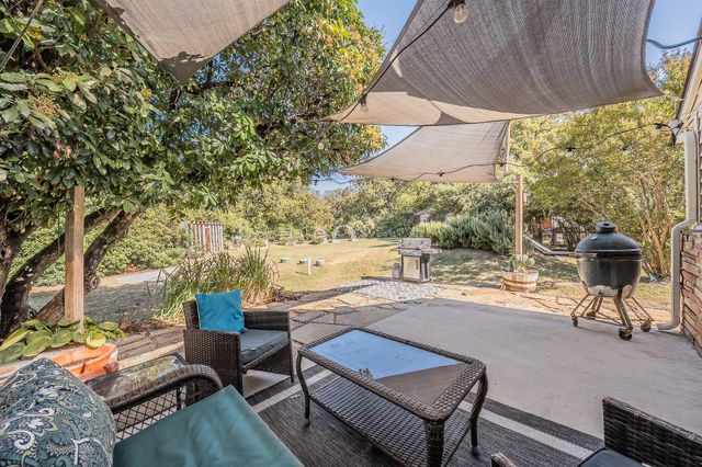 4112 Brooks Baker Avenue, Lakeside, TX 76135