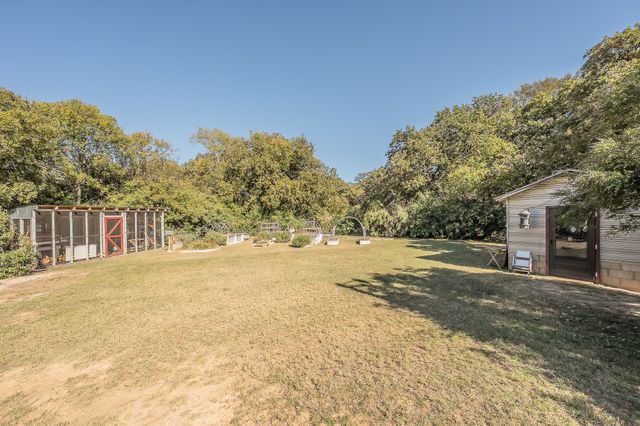 4112 Brooks Baker Avenue, Lakeside, TX 76135