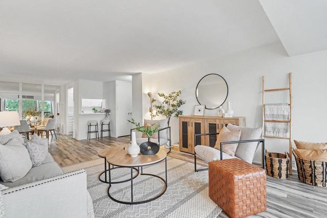 101 Alma Street 904, Palo Alto, CA 94301