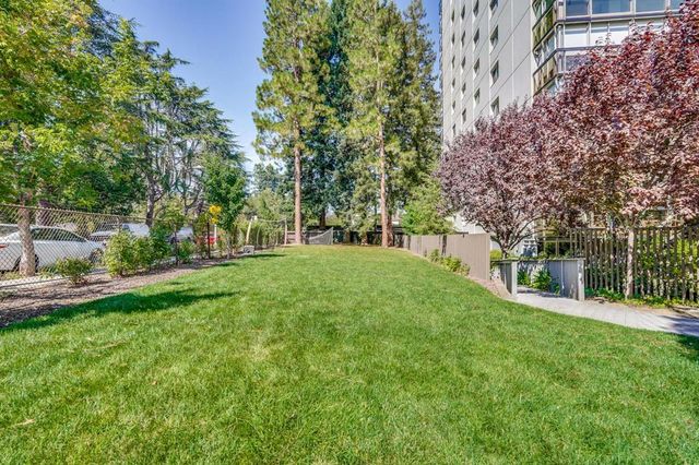 101 Alma Street 904, Palo Alto, CA 94301