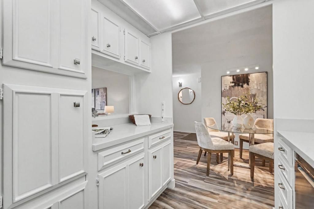 Image 18 of property listing at 101 Alma Street 904, Palo Alto, CA 94301