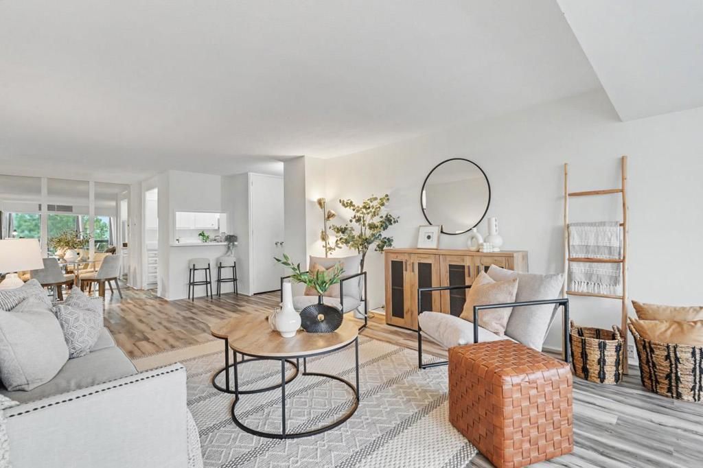 Image 2 of property listing at 101 Alma Street 904, Palo Alto, CA 94301