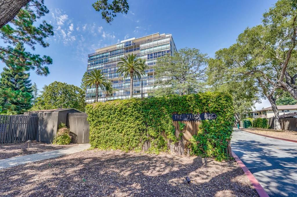 Image 35 of property listing at 101 Alma Street 904, Palo Alto, CA 94301