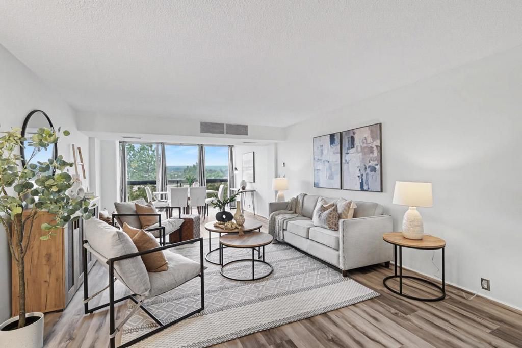 Image 4 of property listing at 101 Alma Street 904, Palo Alto, CA 94301