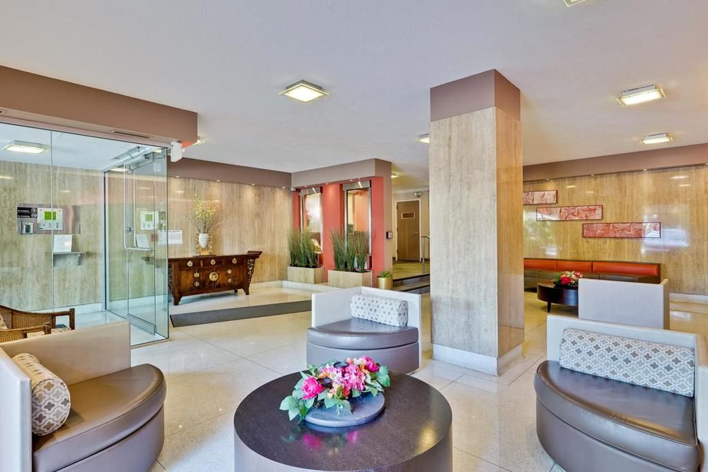 Image 40 of property listing at 101 Alma Street 904, Palo Alto, CA 94301