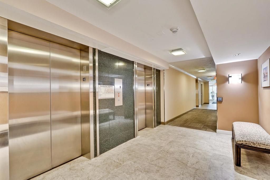 Image 41 of property listing at 101 Alma Street 904, Palo Alto, CA 94301