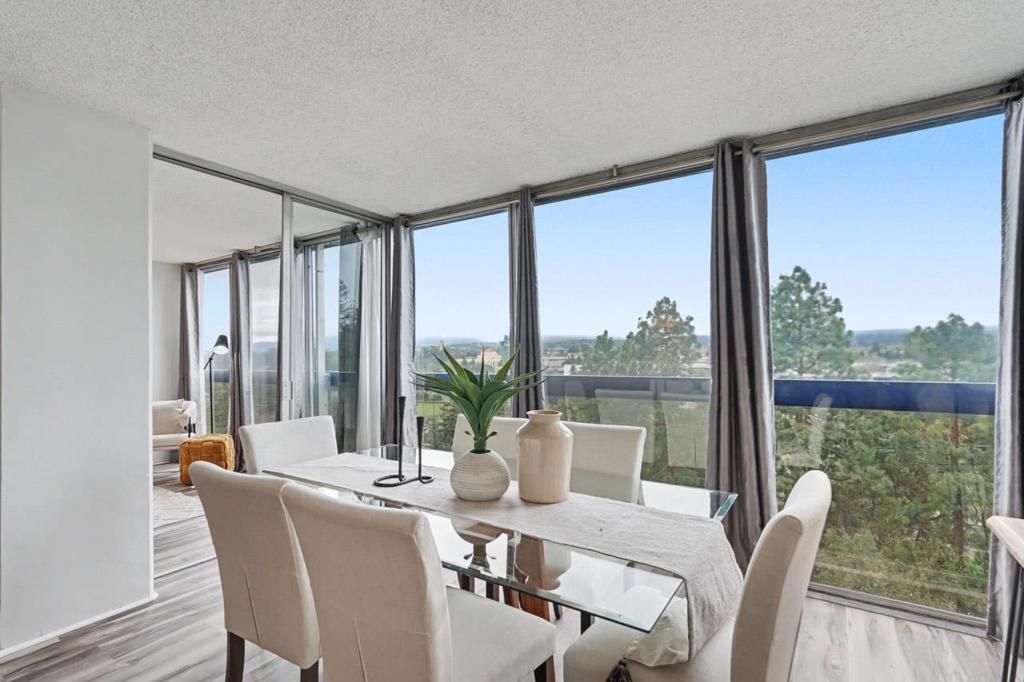 Image 9 of property listing at 101 Alma Street 904, Palo Alto, CA 94301