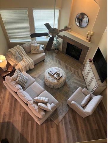 118 E Lasting Spring Circle, Spring, TX 77389