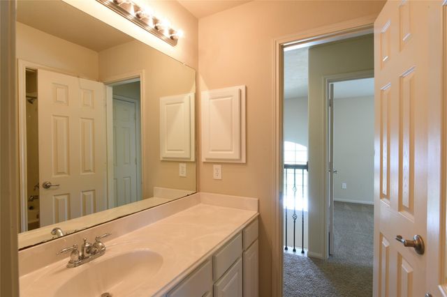 118 E Lasting Spring Circle, Spring, TX 77389