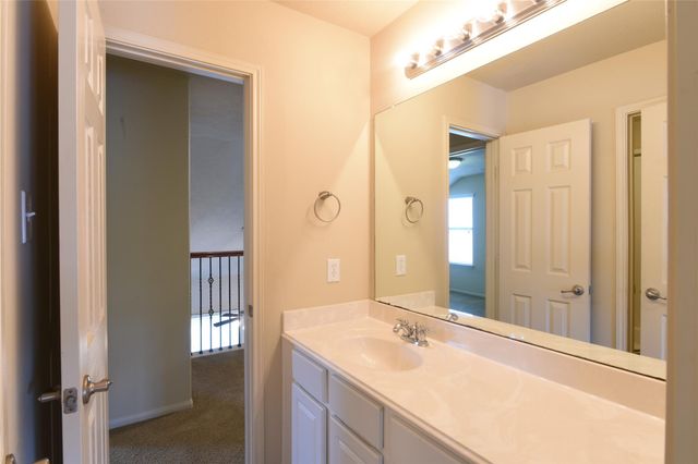 118 E Lasting Spring Circle, Spring, TX 77389